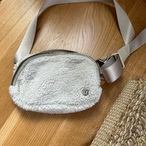 Lululemon belt bag